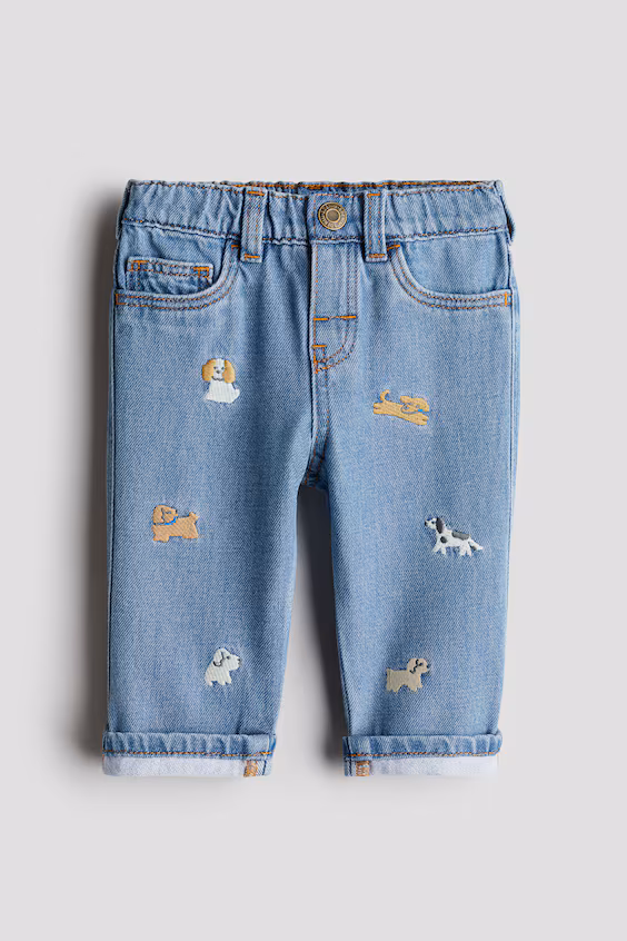 Джинсы с вышитыми узорами