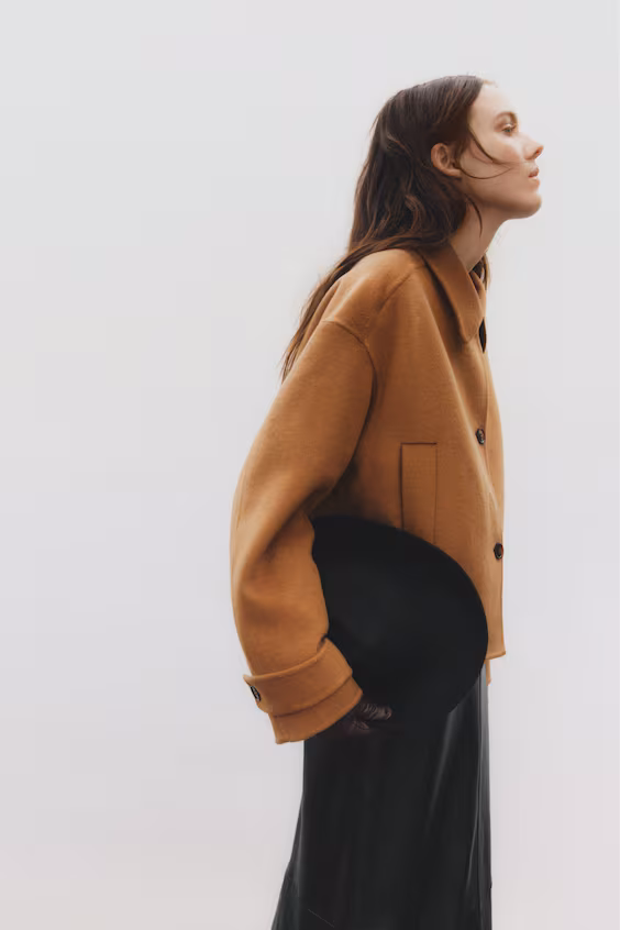 Пальто из шерсти ручной работы