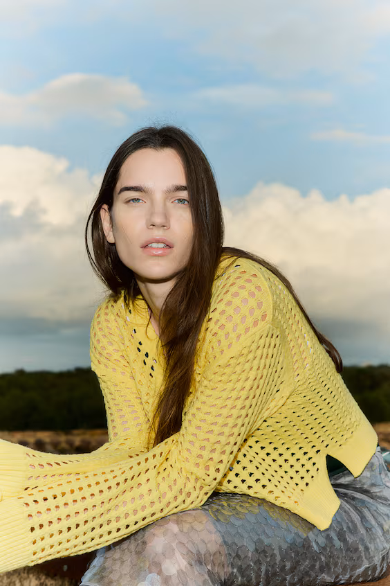 Кардиган из вязаного плетения с открытым декольте