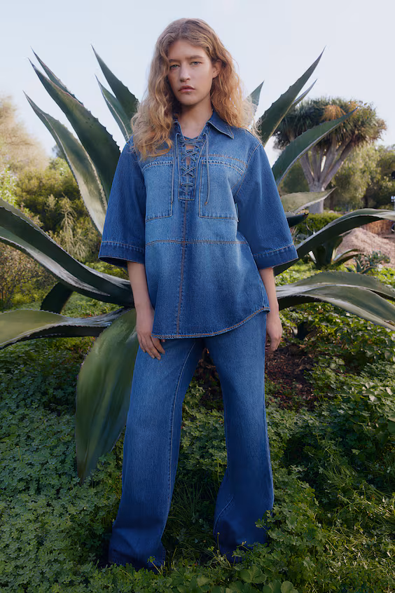 Джинсовая рубашка с перекрещивающимися шнуровками