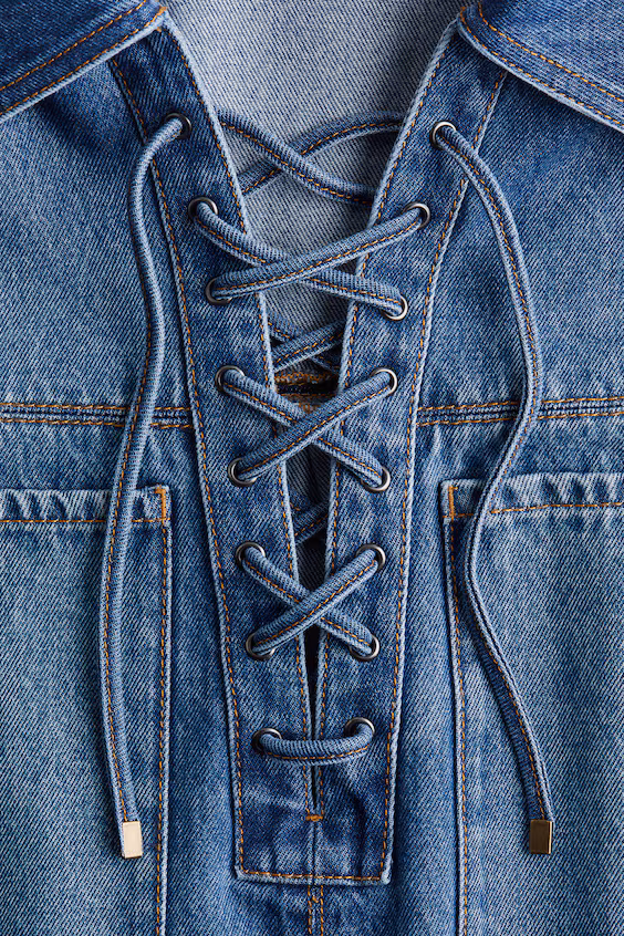 Джинсовая рубашка с перекрещивающимися шнуровками