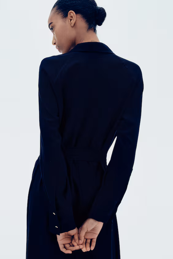 Халатное платье из вискозы с завязкой