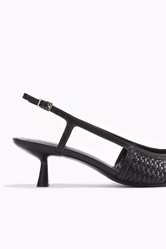 Классическая обувь на каблуке с открытым задником из плетеного материала