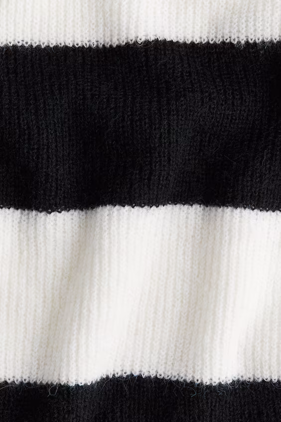 Платье из мягкой рубчиковой ткани