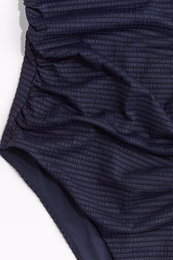 Купальник с объемными вставками