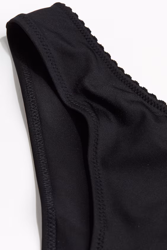 Трусики бикини cheeky