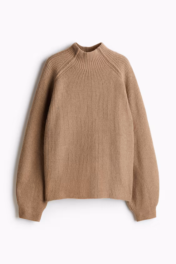 Свитер с воротником-стойкой из рубчиковой ткани