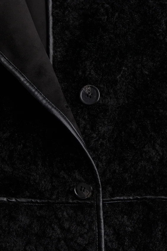 Длинное пальто из искусственного меха