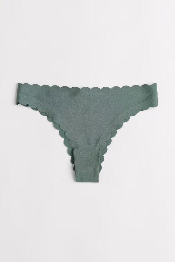 Купальные трусы бразильяна