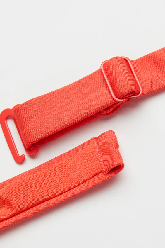 Top бикини halterneck