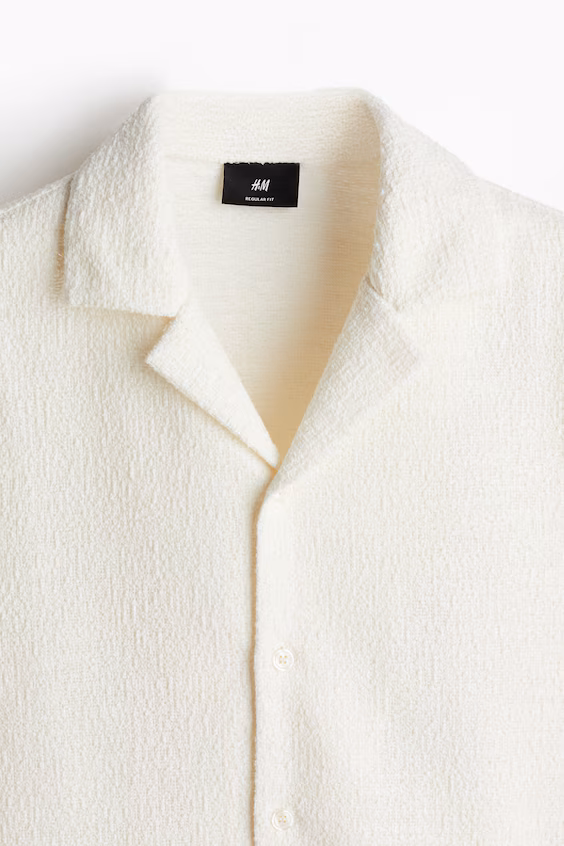 Рубашка курортного стиля с текстурой regular fit