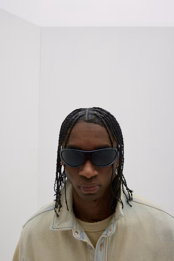 Рубашка из джинсовой ткани с объемным кроем