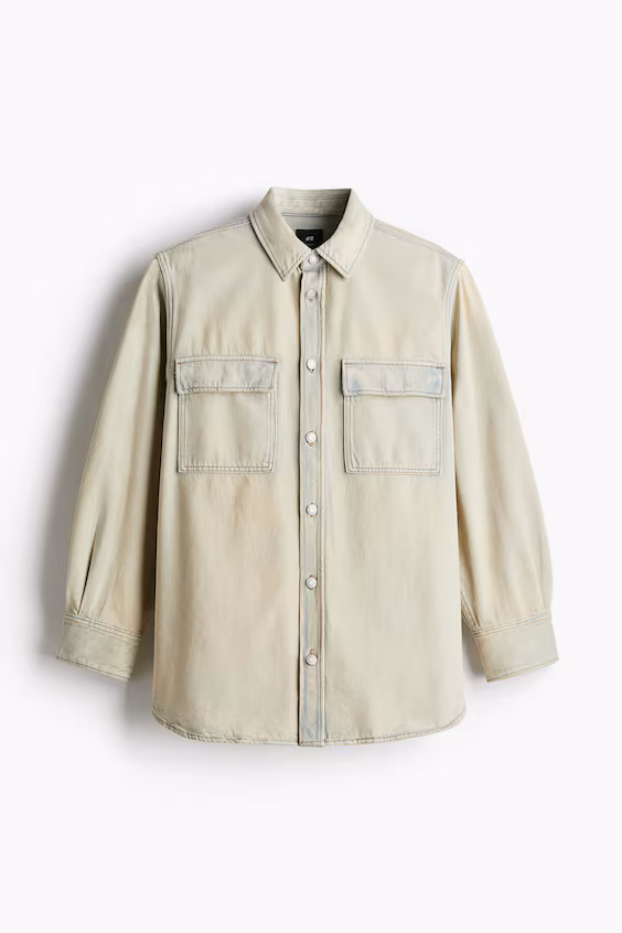 Рубашка из джинсовой ткани с объемным кроем