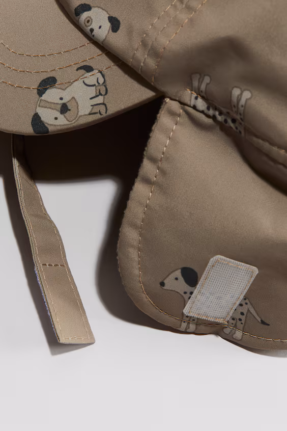 Кепка с ушками и подкладкой из флиса