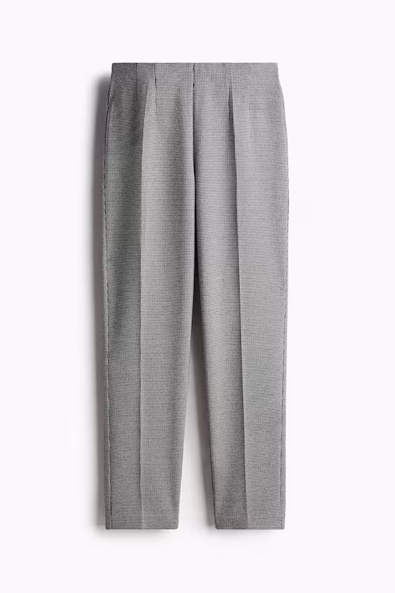 Брюки с защипами