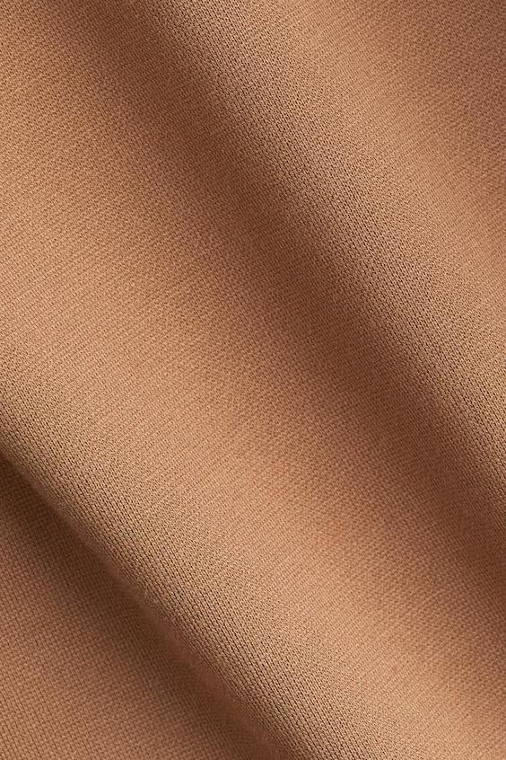 Облегающий свитер с v-образным вырезом