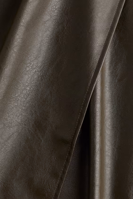 Юбка на замке из покрытой ткани