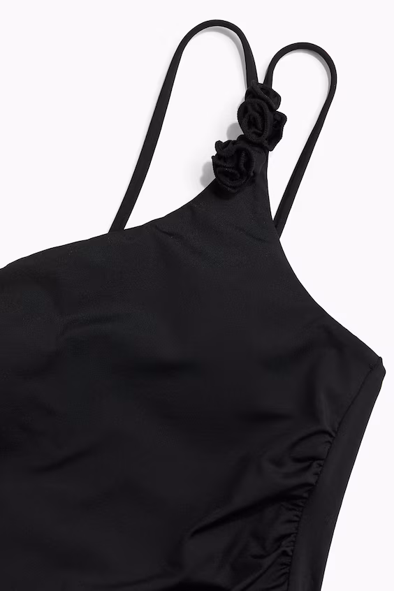 Купальник с формованными чашками