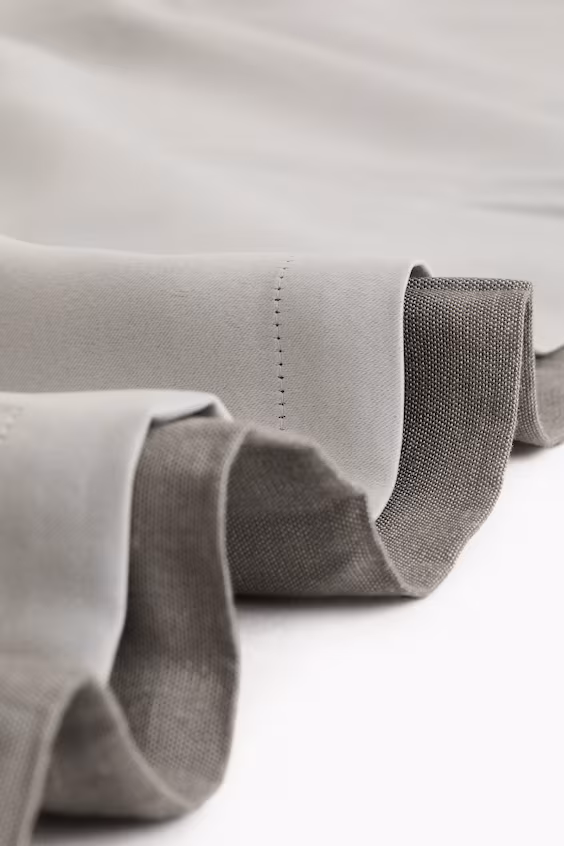 Набор из 2 длинных занавесок с затемнением из лиоцелла