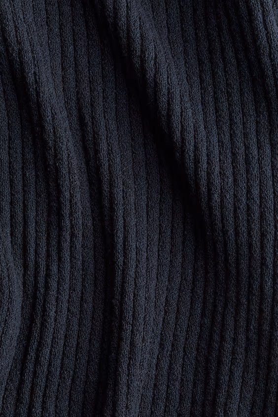 Свитер из мягкого рубчика