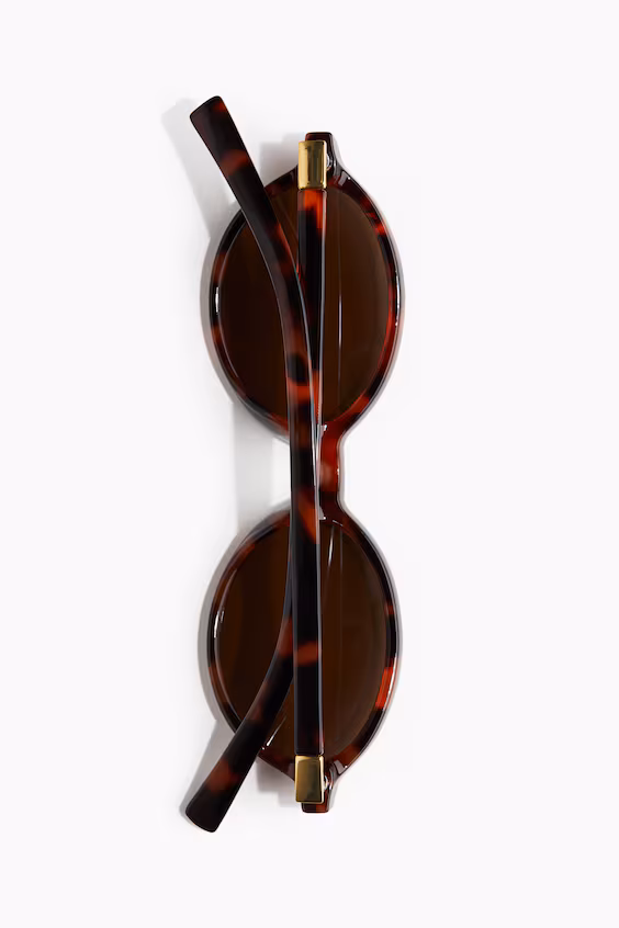 Овальные солнечные очки