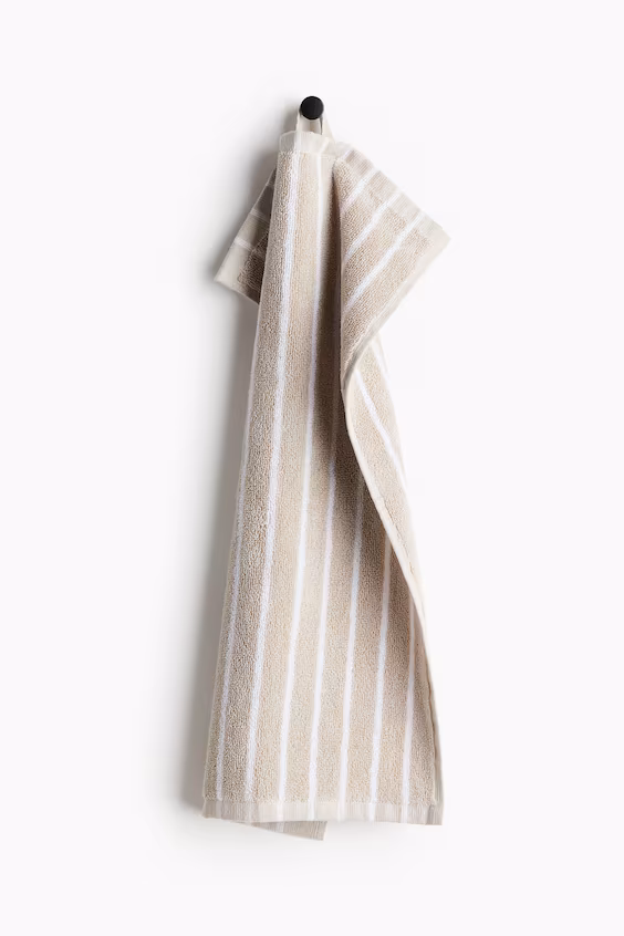 Полотенце для гостей в полоску