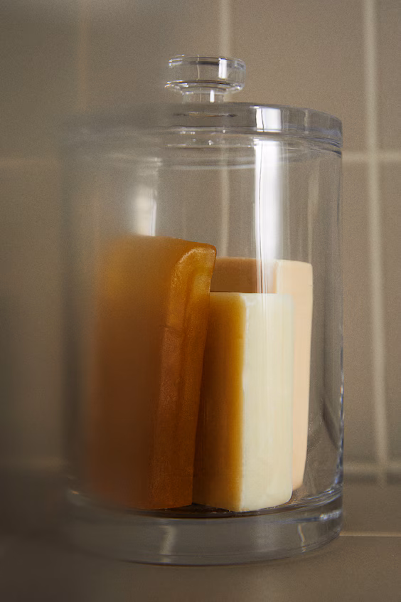 Банка из стекла с крышкой