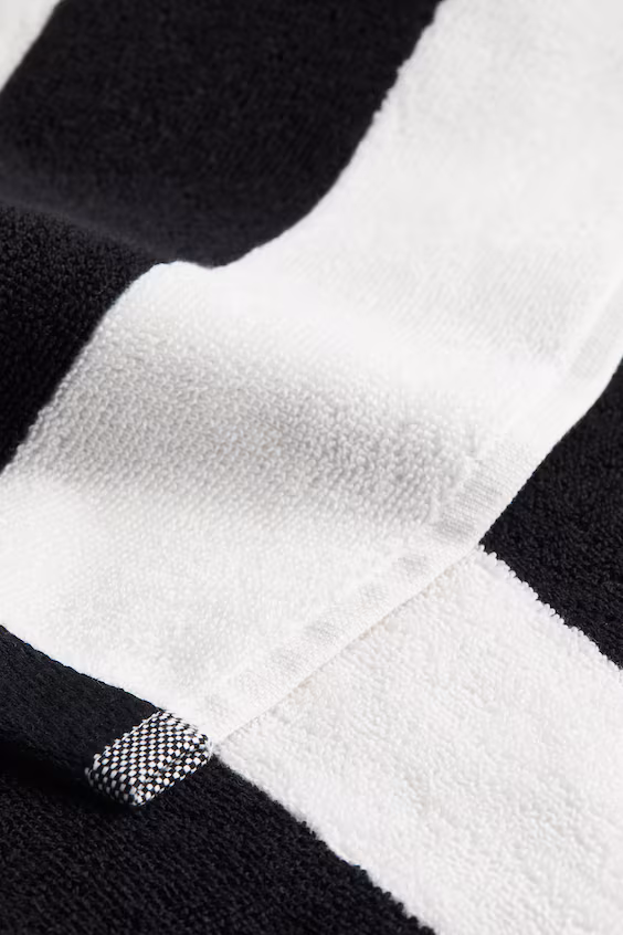 Полотенце для рук в полоску