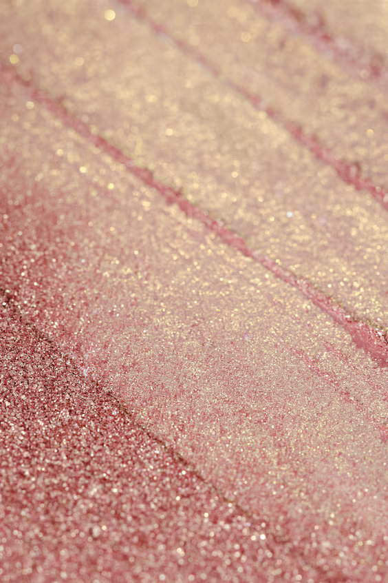 Пудра-хайлайтер glow pro