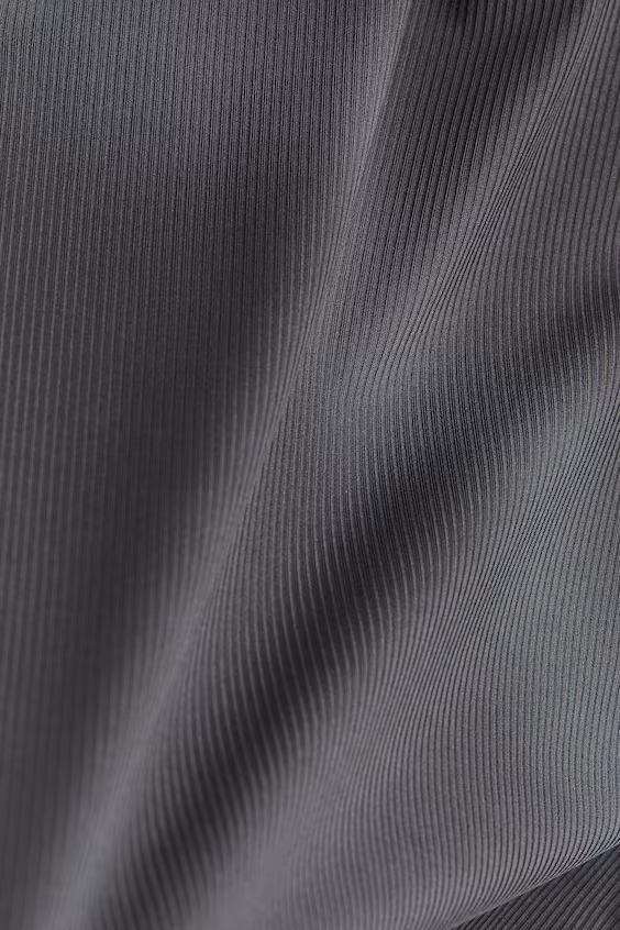 Платье из рубчиковой ткани