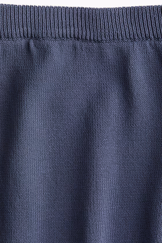 Шорты из мягкой ткани