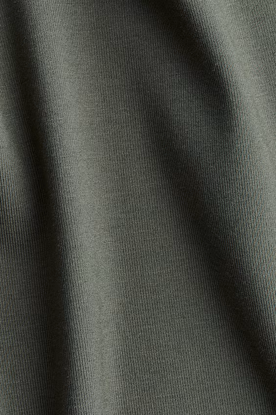 Свитер с лодочкой