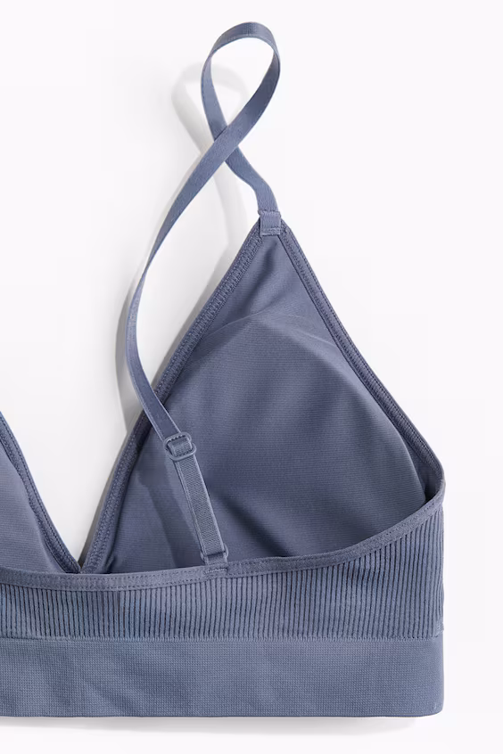 Мягкий бесшовный лиф без каркасов