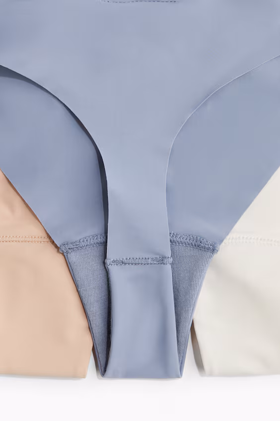 Набор из 3 штук бесшовных трусиков-стринг