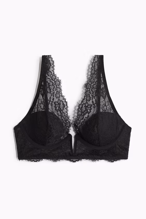 Бюстгальтер на каркасах с подушечками из кружева