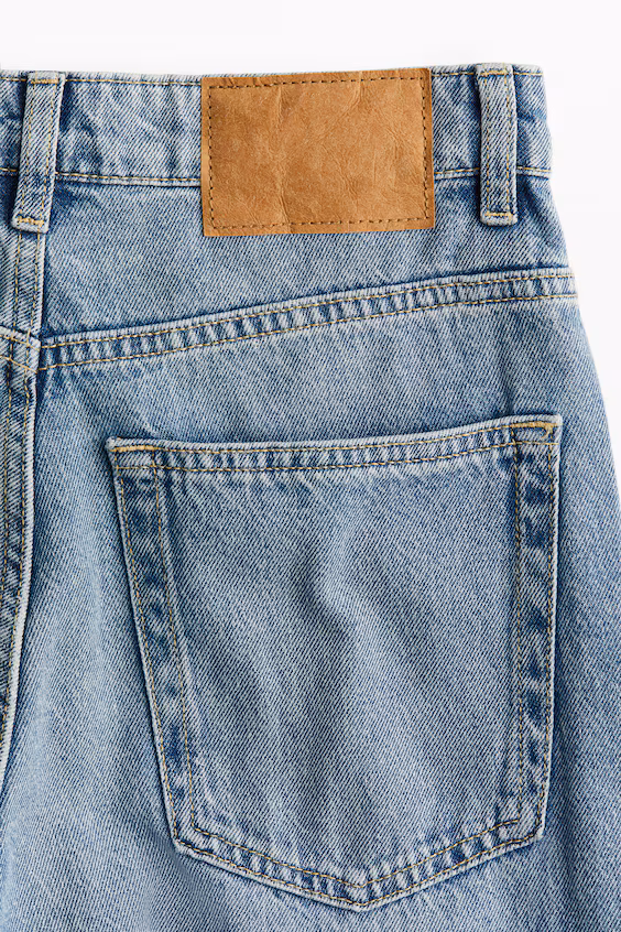 Широкие джинсы с высокой посадкой