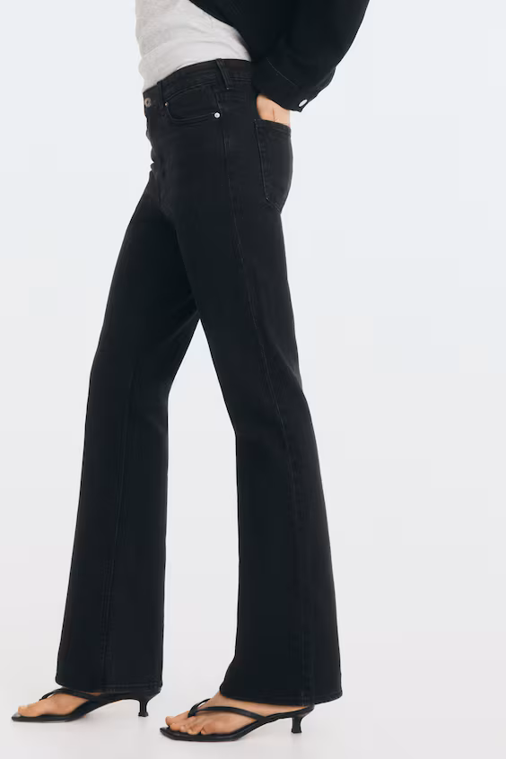 Bootcut джинсы с завышенной посадкой
