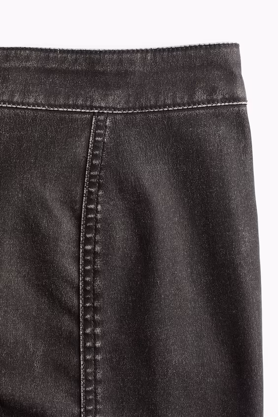 Брюки капри с эффектом потертостей