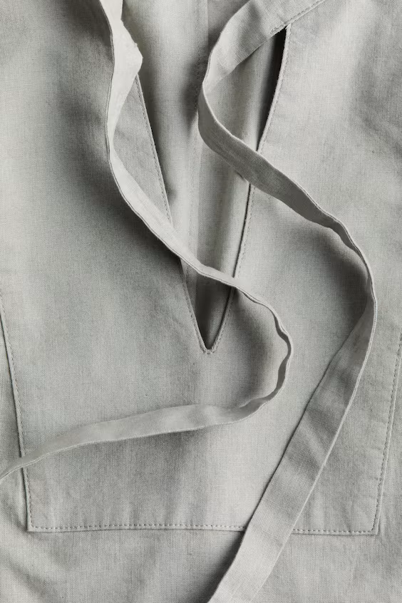 Блузка из льна с бантом