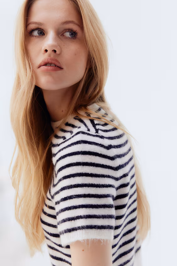 Футболка из тонкой ткани